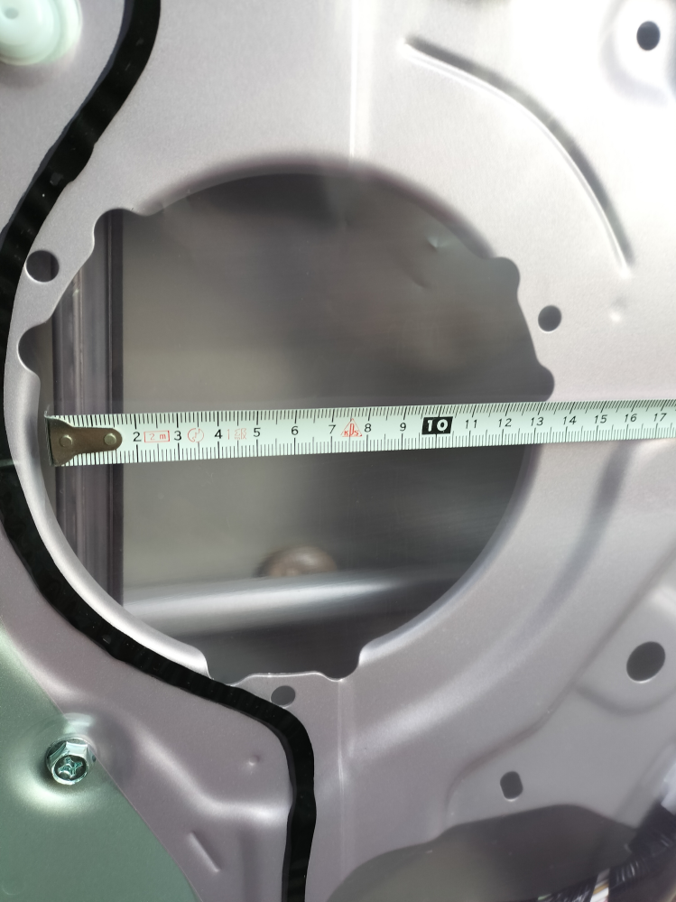 クリッパーのフロントドアのスピーカーについて質問です。DIYで付属の