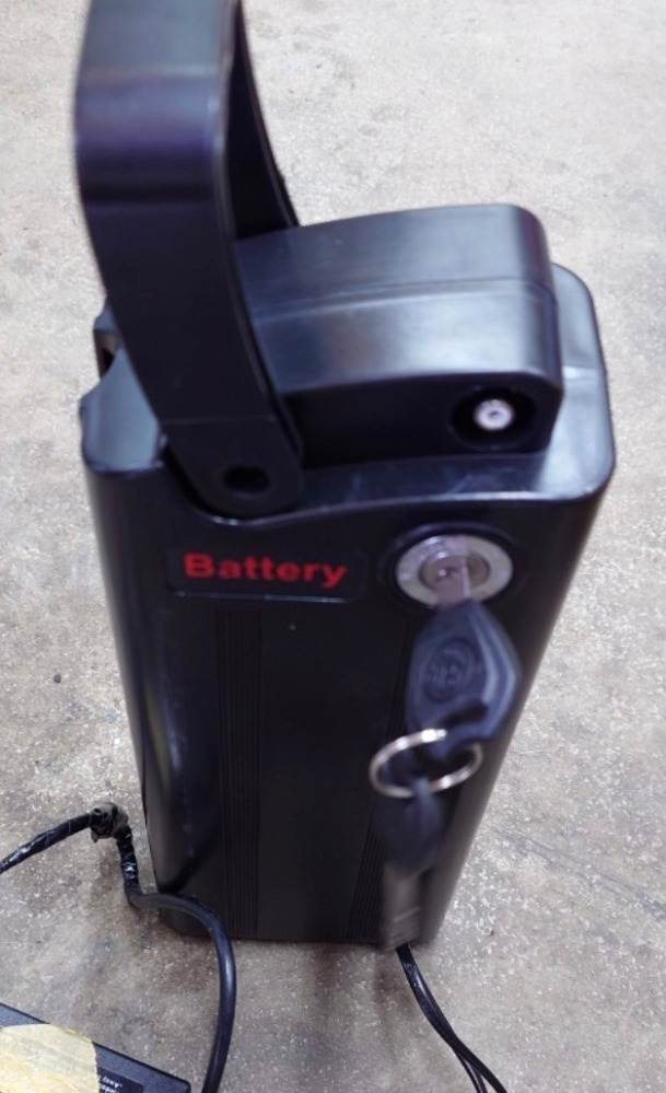 このバッテリーの充電器ってどこに売っていますか - Yahoo!知恵袋