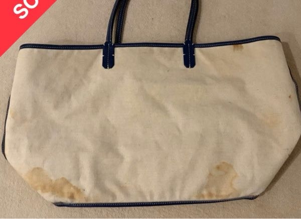 ブランドバックです。たとえ内側であっても、これが「目立った傷 