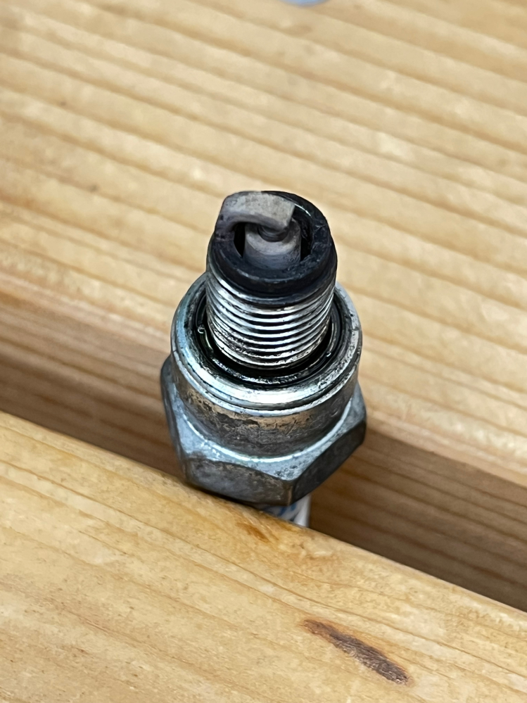 きつねとなっております きつねとなっております 以前の質問の再投稿です。モンキーのマフラー
