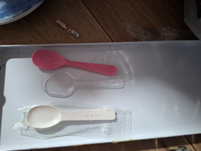 プラスチックの小さいスプーン、再利用はしてますか？捨てる一択