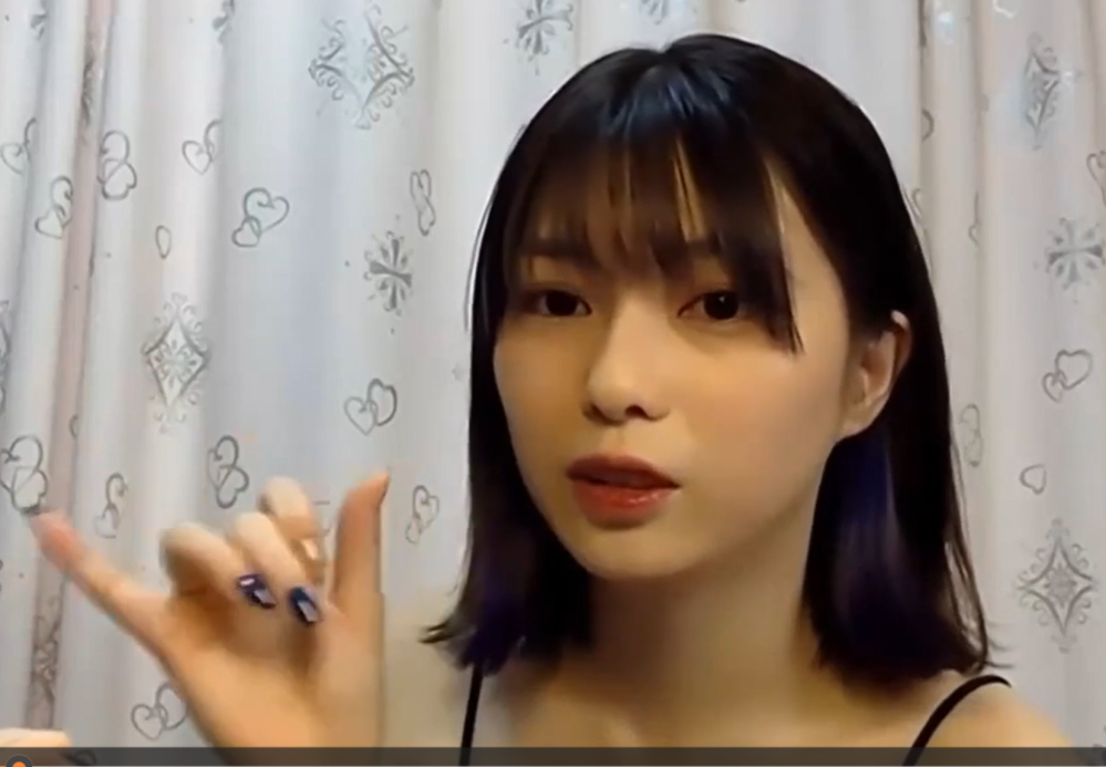 この配信者は誰ですか？ TikTokか何かの配信者のようですが名前が分かりません。お名前、アカウントをご存じの方教えてください。