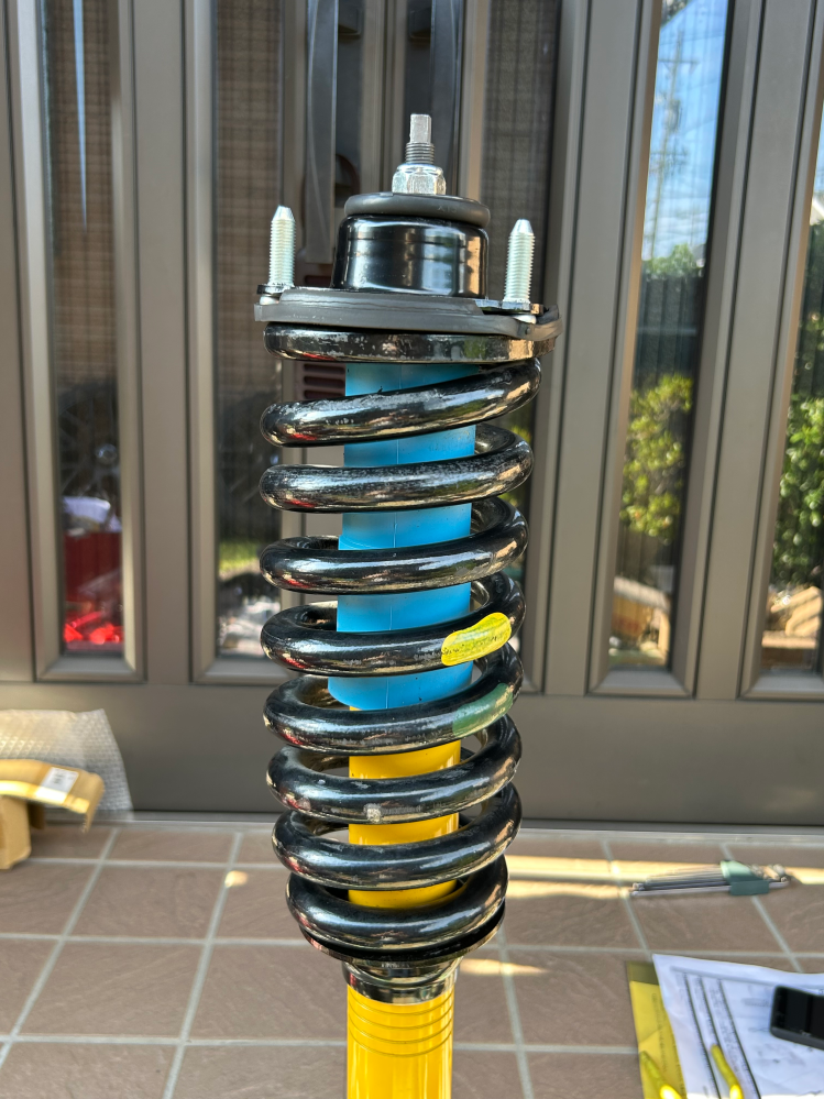 BILSTEIN B6 150プラドディーゼル用 純正コイル+アッパーマウント付 プラド150ビルシュタインB6と純正のバネの取付ですが、アッ - Yahoo