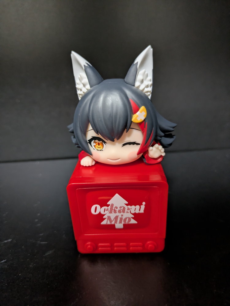 フィギュアケースについてIKEAのデトルフと不二貿易さんのケースではど