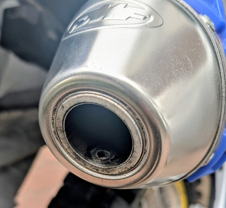 バイクのマフラーのバッフルが取れなくなりました。 - 中古で購入した