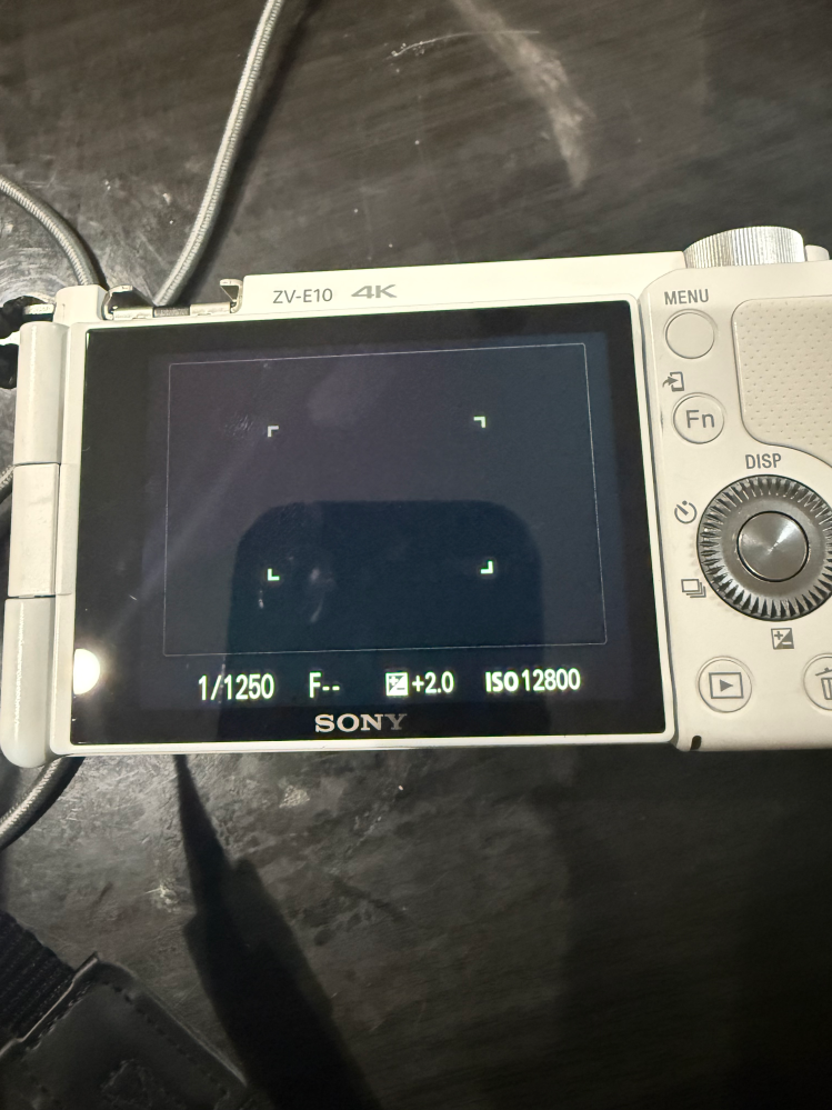 zv-e10を使っていますが携帯に画像を転送すると最近写真の画質があら 