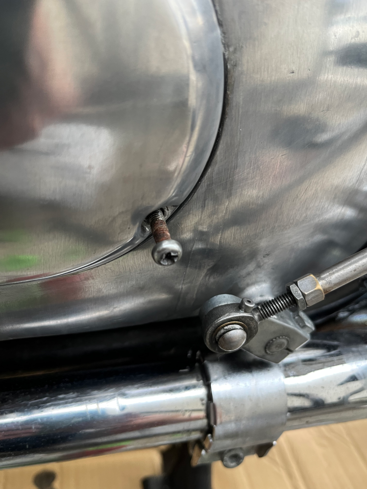 バイクのホークって、エンジンが6速、キックありとか5速キックなしとか