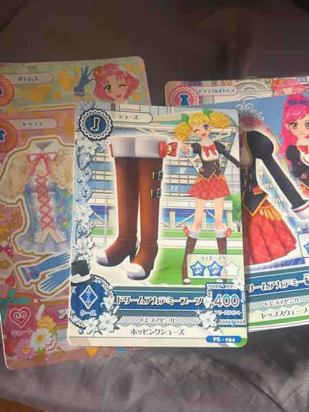 アイカツについて質問です。秋葉原でdcd旧アイカツ！のカードは韓国