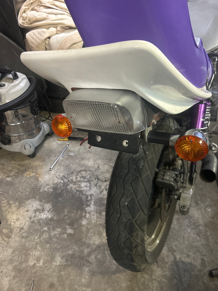 ゼファー400にゼットファーザーの羽テールつけたんですけどテール