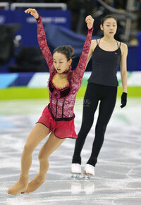 フィギュアスケートの選手は 同じ衣装を何着持っているのですか Yahoo 知恵袋