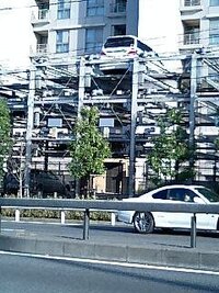 このような立体駐車場を英語でなんといいますか 日本のように狭い土 Yahoo 知恵袋