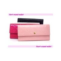 女子高校生の財布について 今 高２なんですけど財布を中学生 Yahoo 知恵袋