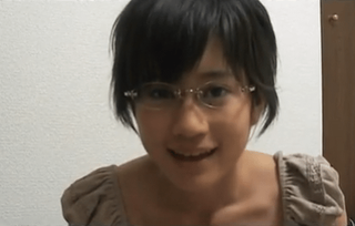 この前田敦子が掛けてるようなフレーム無しの眼鏡が欲しいのです Yahoo 知恵袋