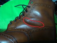 ブーツを買ったんですが履いて歩くと足首がブーツが皮が当たったて痛いです Yahoo 知恵袋