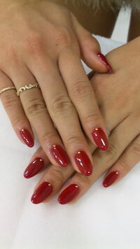 ともちん 板野友美 さんがつけている薬指の指輪どこのメーカーかご存知の Yahoo 知恵袋