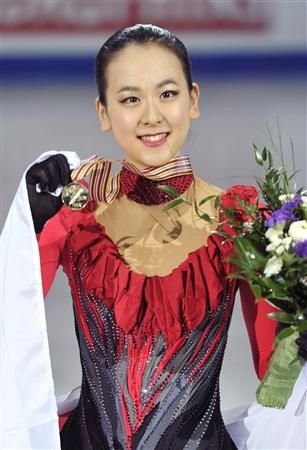 浅田真央ちゃんの眉毛がちょっと気になってて 少しいじってみた Yahoo 知恵袋