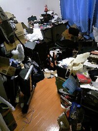 物を捨てられない旦那にイライラします 家を建ててもうすぐ3年にな Yahoo 知恵袋