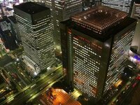 夜の高層ビル街 をイメージさせる洋楽ありますか だだっ広くて Yahoo 知恵袋
