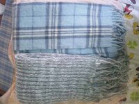男子高校生一年です 制服にあうマフラーの色でなやんでいます制服は真っ黒 Yahoo 知恵袋