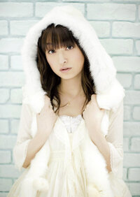 田村ゆかりさんの曲で質問があります 02年発売のシングル Lo Yahoo 知恵袋