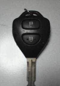 オートバックスで車のスペアキー作成してますでしょうか またはケーヨーデイツーや Yahoo 知恵袋