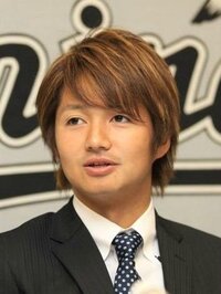 プロ野球選手の髪型についての質問です 巨人や楽天の選手には茶髪の Yahoo 知恵袋