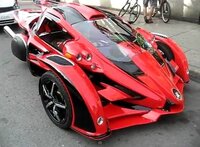 この画像の車は どこの会社の何という自動車ですか また 何に使用する車 Yahoo 知恵袋