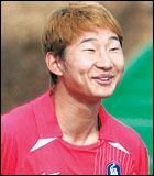 日常で見る韓国人の顔は男女とも画像のような目の細い人ばかりですか ｋ Yahoo 知恵袋