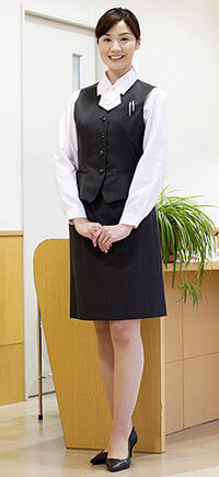 Olの方にお聞きしたいのですが こういった事務服で電車に乗る Yahoo 知恵袋