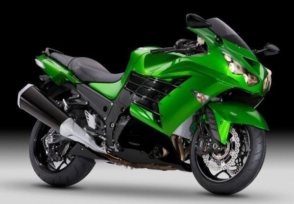 なぜハヤブサの燃費はいいのですか。ZX14Rは燃費が13キロ