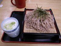 ざるそばの薬味皆さんは生姜ですか ワサビですか そばに Yahoo 知恵袋