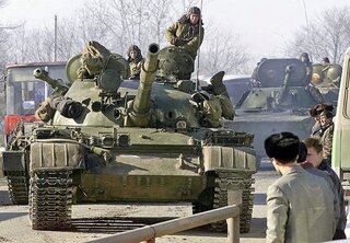 Apfsdsについて戦車砲と砲弾500枚 戦車砲と砲弾の話です 質 Yahoo 知恵袋