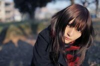 よくネットで貼られている マフラーをした髪の長い可愛い女の子を誰か知っ Yahoo 知恵袋