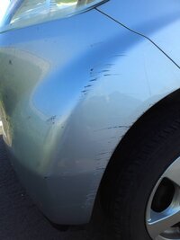 隣の家の塀 壁 に車を擦ってしまいました 傷ついたのは私の車だけで隣の壁 Yahoo 知恵袋