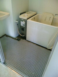 社宅の風呂がボロ過ぎて死にそうです 助けて下さい 教えて 住まいの先生 Yahoo 不動産