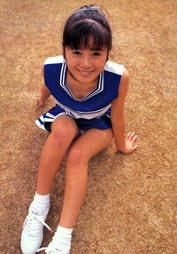 升水美奈子さんのグラビア画像で海岸で白いビキニで撮影した画像が有るの Yahoo 知恵袋