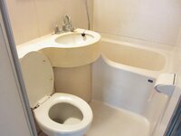 ユニットバス トイレと風呂が一緒にあるやつ に住んでいる 住んだことがある方に質 教えて 住まいの先生 Yahoo 不動産