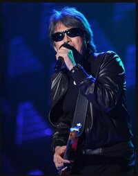 浜田省吾さんの歌 初恋 にはビートルズの曲のワンフレーズなど 洋楽曲の Yahoo 知恵袋