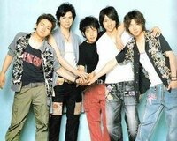 嵐のチケットとかで値段が3.0〜 - とか書いてるものがあるん 