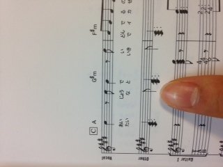 楽譜の読み方 軽音楽部でキーボードをやってますまだ初心者でこの記号の Yahoo 知恵袋