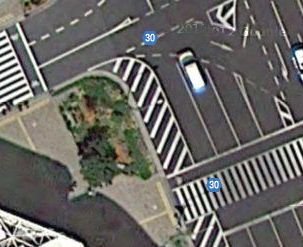 路側帯に斜線が入っているのはどういうルールですか？ 