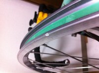 自転車で花壇に乗り上げてしまった