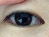 これって黒目でかいんですか 裸眼です う うらやましい 目の半 Yahoo 知恵袋