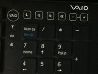 誤って押したボタンでパソコンが動かなく 画像にある三日月マークのボ Yahoo 知恵袋