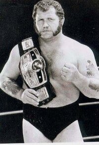 プロレス・マニアの方へクイズNO.118です。ズバリ下の写真の