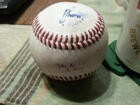 今日 プロ野球の試合で使われているボールには試合の日付 対戦カードが刻印 Yahoo 知恵袋