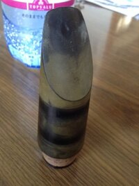 クラリネットのマウスピースが黄色くなってしまいました 原因は多分水 Yahoo 知恵袋