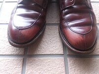 革靴の塗り直しについて 茶色い革靴 Regal製 のつま先がこすれて 色 Yahoo 知恵袋