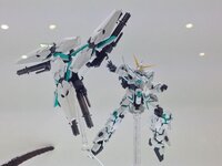 ガンダムユニコーン７についてシールドファンネルネオジオング破壊後 シールドファ Yahoo 知恵袋
