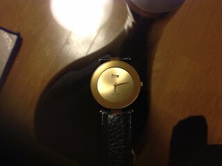 腕時計の価格を知りたいです。この時計の価格はおいくらくらいですか？ -  - Yahoo!知恵袋
